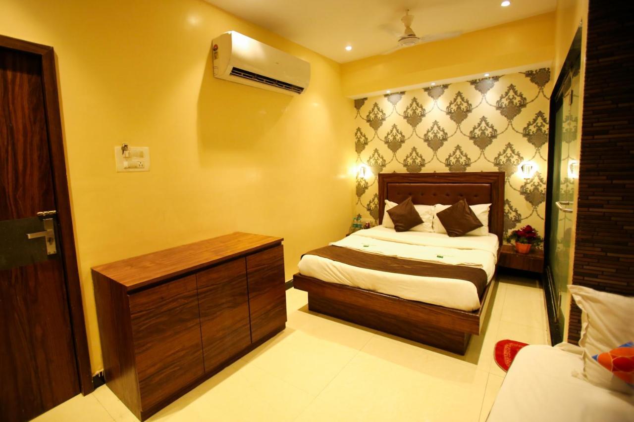 Garden Creek Residency - Near To Mumbai International Airport Hotel Exterior photo